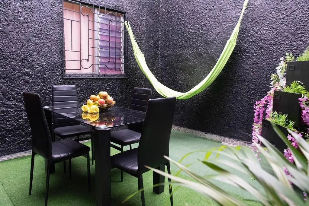 Apartamento Pleasant House 20 People In Laureles Medellín